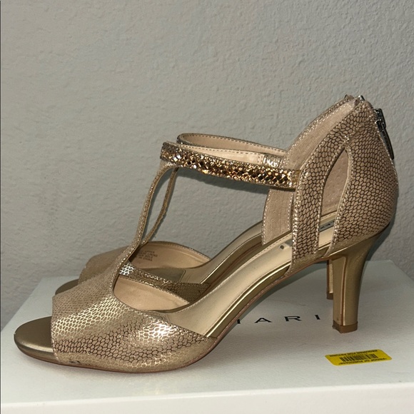 Alex Marie Shimmering Gold Heels - Picture 5 of 9